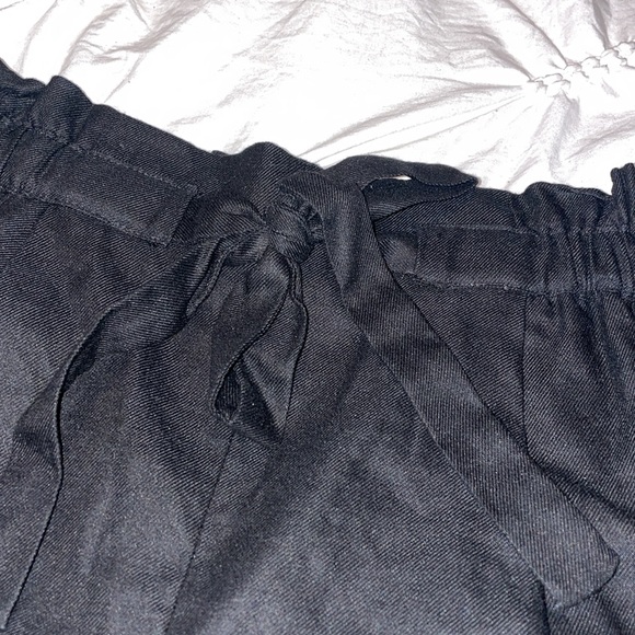 Express - size XS - black - Shortie High rise shorts - EUC - Picture 2 of 9